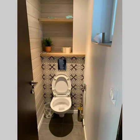 Holiday home Maison Toute Equipee 3 Avec Jardin Calme Et Spa *