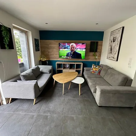 Holiday home Maison Toute Equipee 3 Avec Jardin Calme Et Spa *